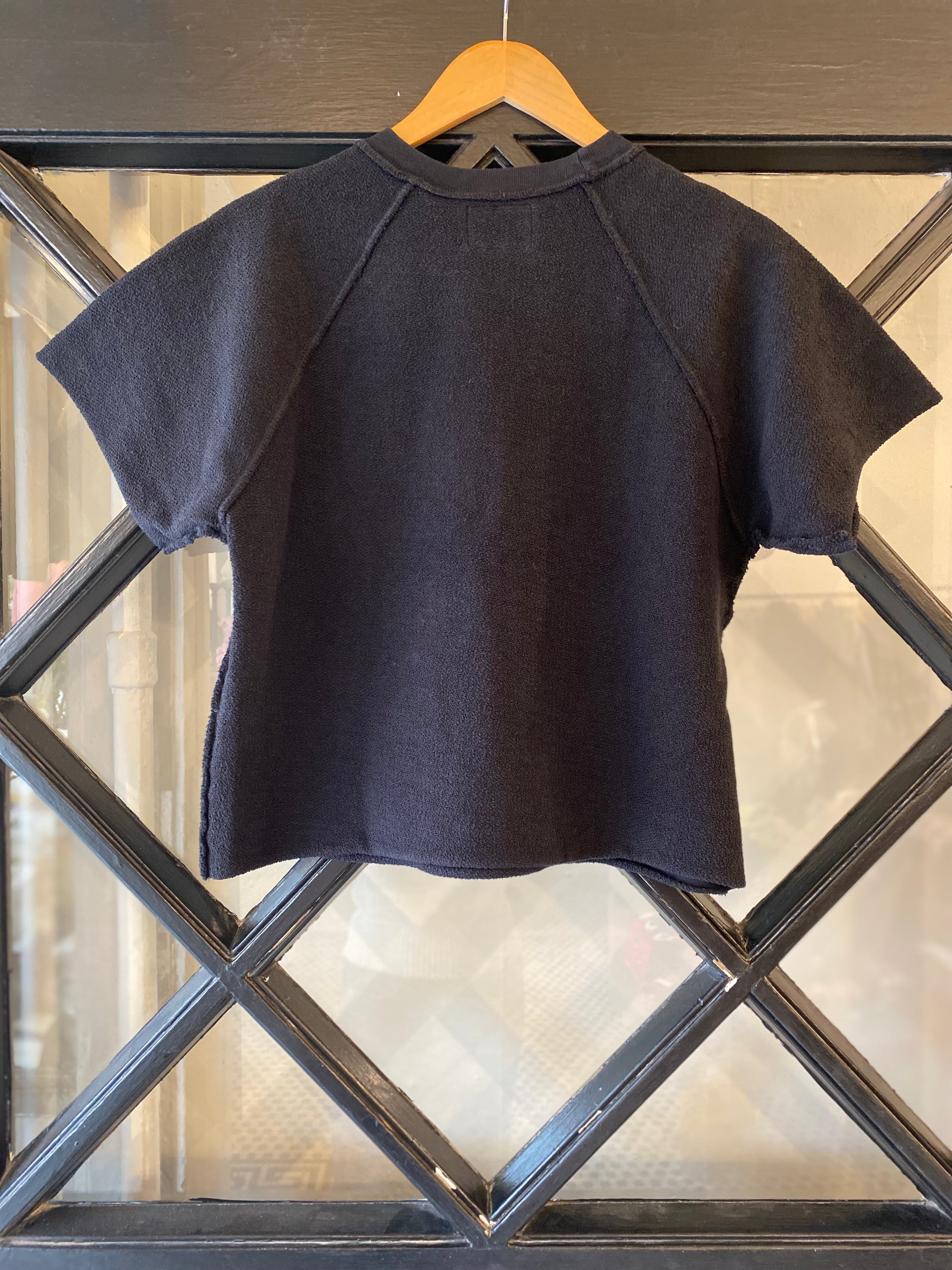 Retro Brand "22" Sliced Short Sleeve Sweatshirt